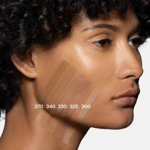 Triclone™ Skin Tech Foundation Discovery Set